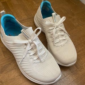 White Sketchers
